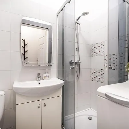 Centrum アパート ワルシャワ